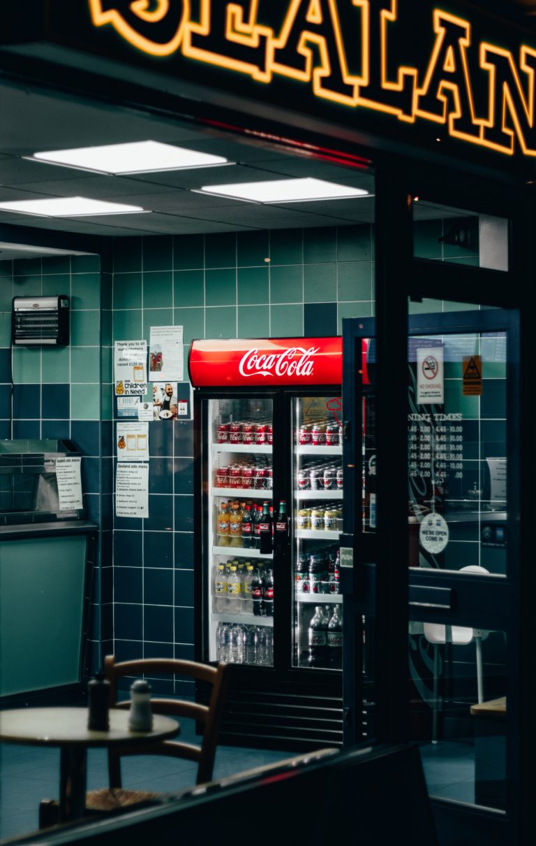 automat vendindowy w barze